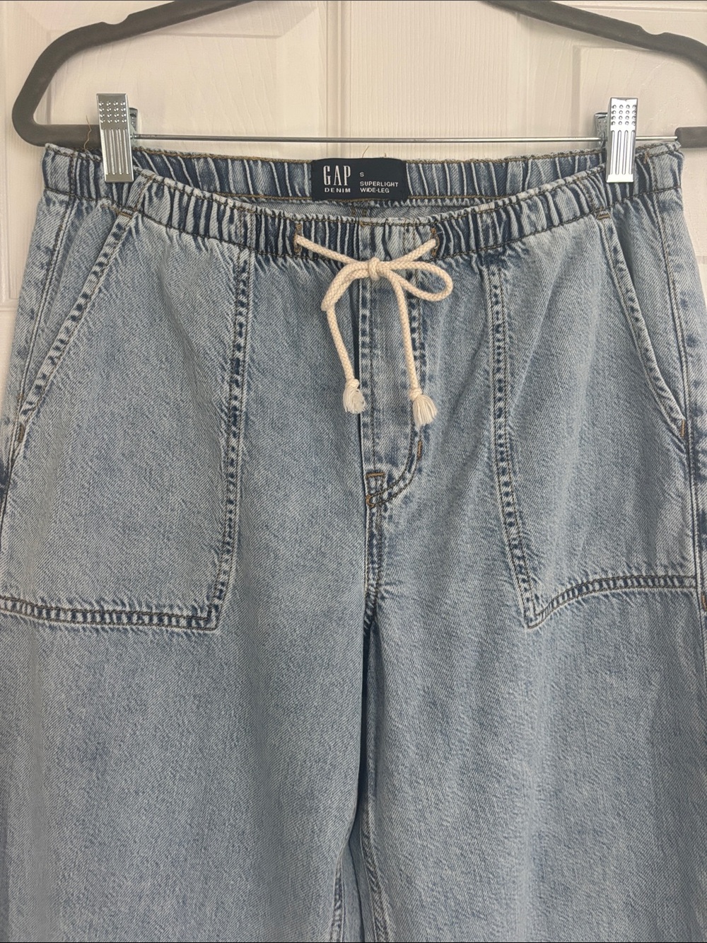 GAP Light Wash Wide-Leg Denim with Drawstring - Picture 6 of 8